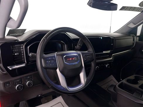 Used 2024 GMC Sierra 2500 SLE image 9