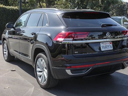 Used 2022 Volkswagen Atlas Cross Sport SE w/ Panoramic Sunroof Package image 8