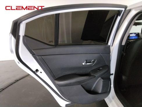 Used 2022 Nissan Sentra SV image 28