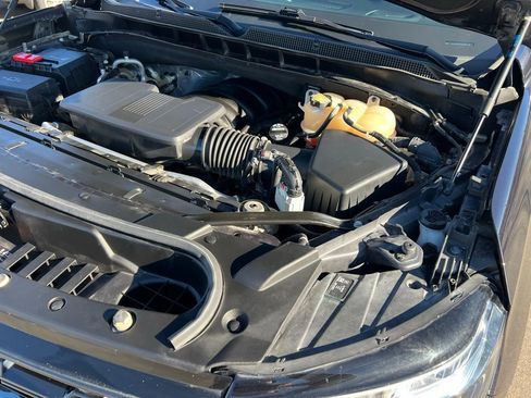 Used 2022 Chevrolet Tahoe Z71 w/ Luxury Package image 49