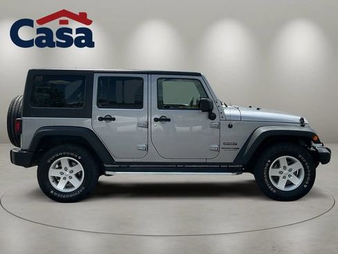 Used 2018 Jeep Wrangler Unlimited Sport S AWD/4WD image 6