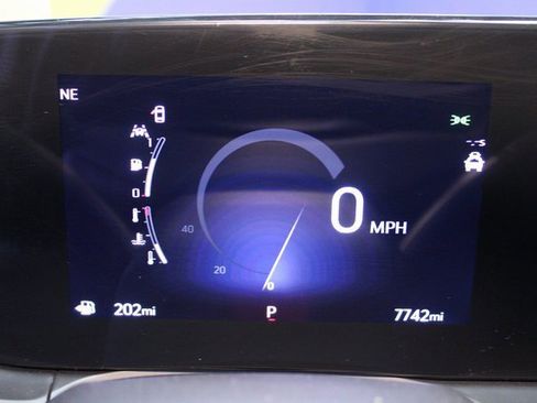 Certified 2025 Buick Envista Sport Touring w/ Convenience II Package image 24