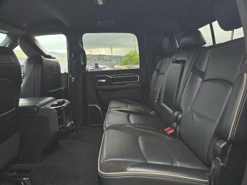 Used 2022 RAM 2500 Laramie w/ Night Edition image 13