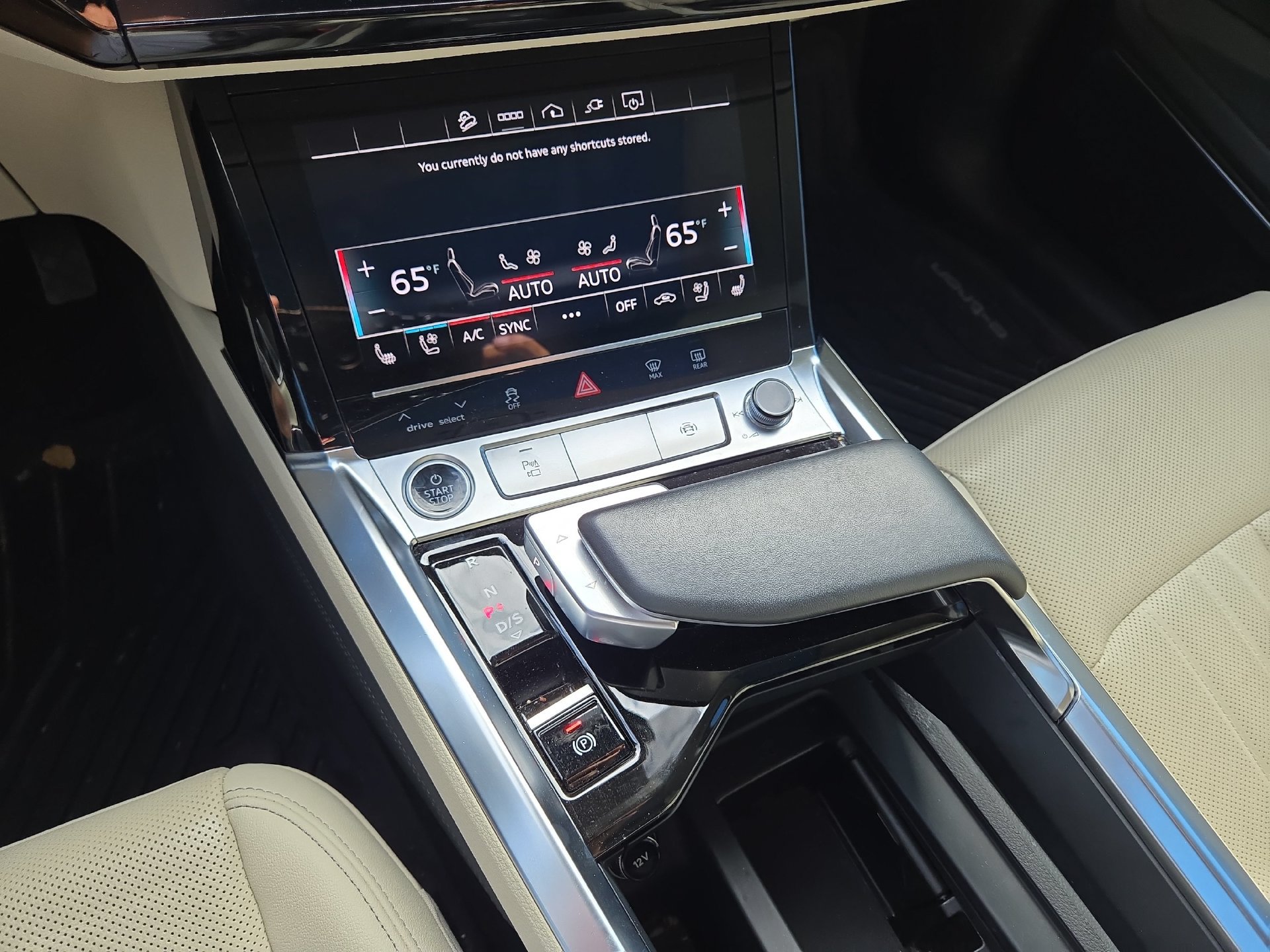 Used 2024 Audi Q8 e-tron Premium Plus AWD/4WD image 22