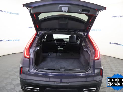 Used 2025 Cadillac XT4 Premium Luxury image 8