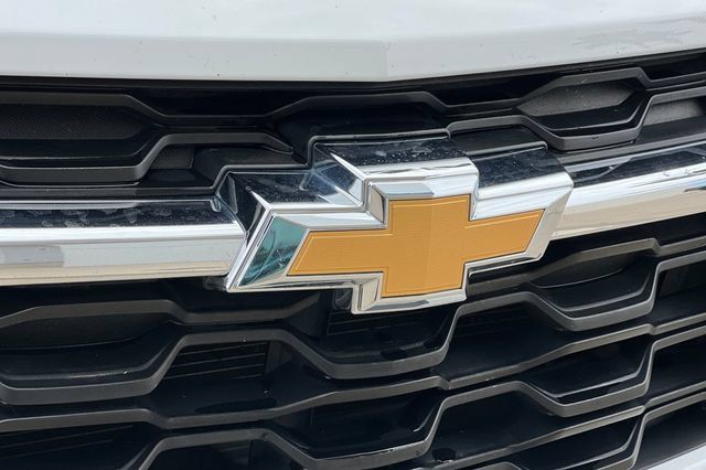 Used 2025 Chevrolet Trax LT FWD image 37