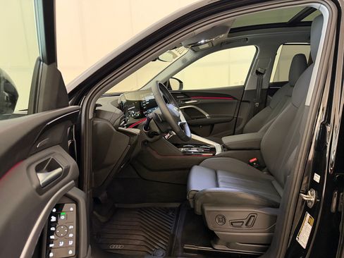 Certified 2025 Audi Q5 Premium Plus w/ Premium Plus AWD/4WD image 5