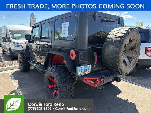 Used 2015 Jeep Wrangler Unlimited Rubicon AWD/4WD image 3