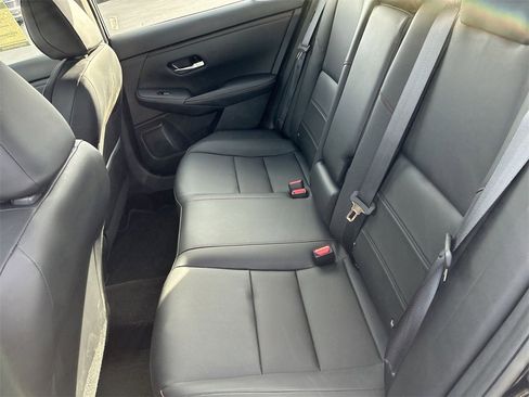 Used 2025 Nissan Sentra SR w/ SR Premium Package image 20