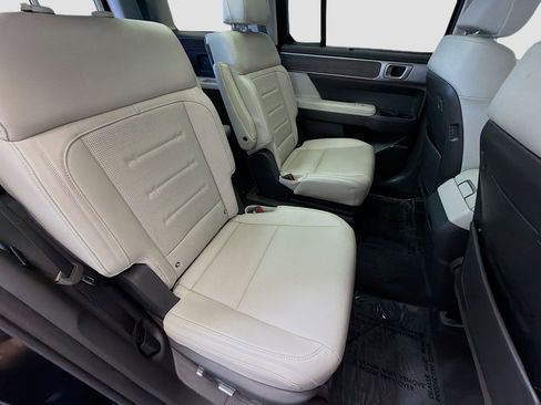 Used 2025 Hyundai Santa Fe Calligraphy image 13