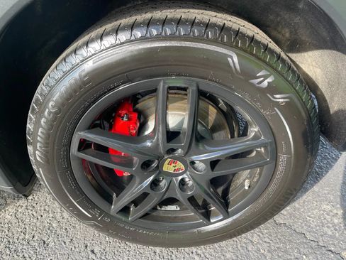 Used 2014 Porsche Cayenne S AWD/4WD image 31