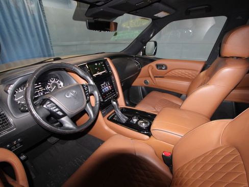 Used 2021 INFINITI QX80 Sensory w/ All-Season Package image 2