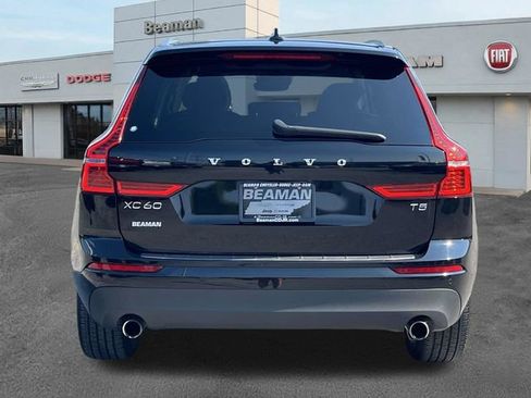 Used 2021 Volvo XC60 T5 Momentum w/ Protection Package Premier FWD image 6