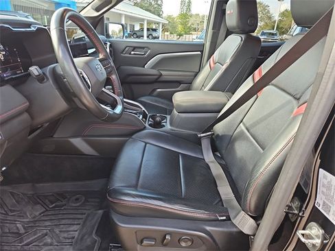 Used 2023 Chevrolet Colorado Z71 w/ Z71 Convenience Package 2 image 12