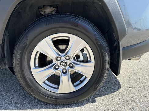 Certified 2023 Toyota RAV4 LE AWD/4WD image 18