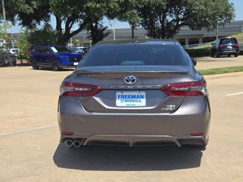 Used 2022 Toyota Camry XSE w/ Cold Weather Package FWD image 6