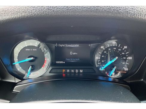 Used 2016 Ford Expedition XLT AWD/4WD image 22