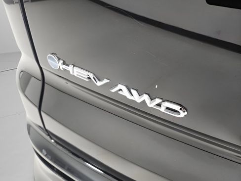 Used 2025 Toyota Crown Signia AWD/4WD image 14