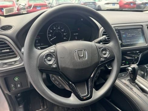Used 2020 Honda HR-V EX image 12