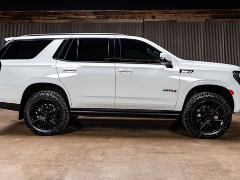 Used 2023 GMC Yukon AT4 w/ AT4 Premium Plus Package image 11