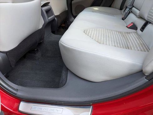 Certified 2022 Toyota Camry SE image 16