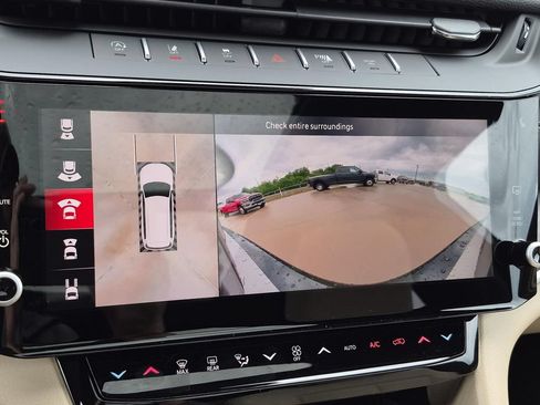 New 2026 Jeep Grand Cherokee L Limited w/ Luxury Tech Group II RWD image 26