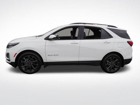 Used 2024 Chevrolet Equinox RS w/ LPO, Floor Liner Package FWD image 4