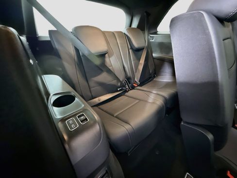 Used 2025 Mercedes-Benz GLS 450 4MATIC image 43