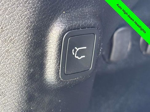 Used 2021 Jeep Cherokee Limited w/ Mopar Interior Package image 38