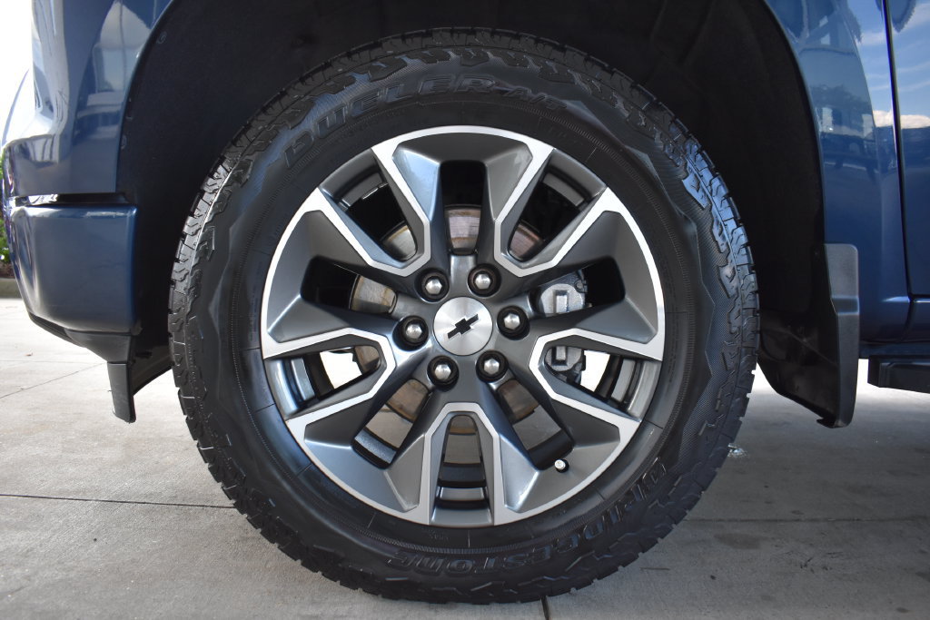 Used 2022 Chevrolet Silverado 1500 RST AWD/4WD image 13