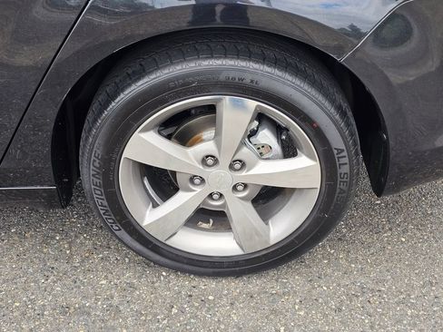 Used 2012 Chevrolet Malibu LT w/ Sunroof and Power Package FWD image 9