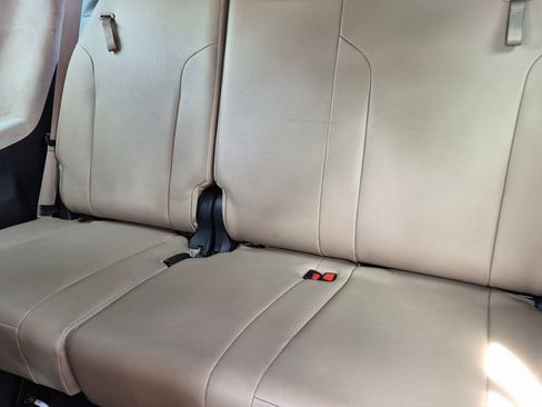 Used 2021 Toyota Sienna XLE FWD image 14