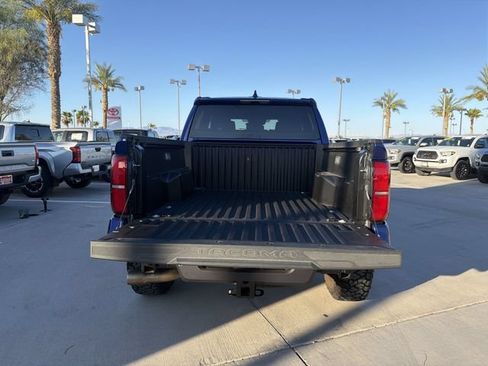 Used 2025 Toyota Tacoma TRD Off-Road AWD/4WD image 29