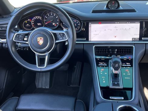 Certified 2020 Porsche Panamera Edition image 13