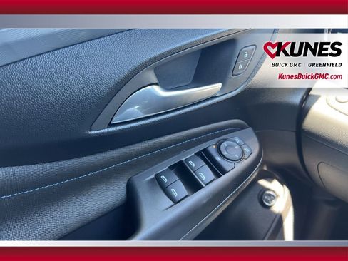 Used 2026 Buick Envista Sport Touring w/ Convenience I Package FWD image 24
