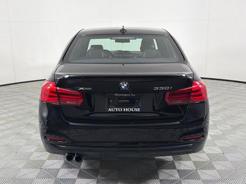 Used 2017 BMW 330i xDrive Sedan AWD/4WD image 6