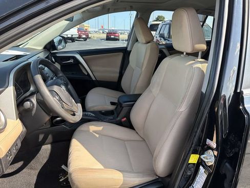 Used 2014 Toyota RAV4 XLE AWD/4WD image 19