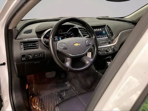 Used 2016 Chevrolet Impala LT w/ Convenience Package FWD image 14