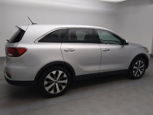 Used 2020 Kia Sorento LX image 10