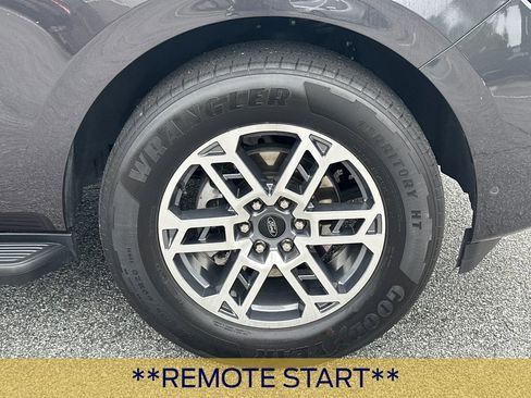 Certified 2025 Ford Expedition Max Active RWD image 14