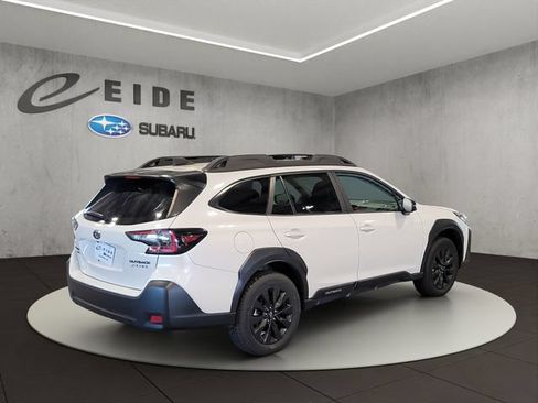 Used 2025 Subaru Outback Onyx Edition AWD/4WD image 13