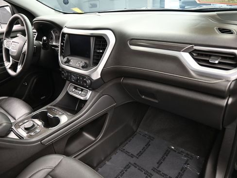 Used 2021 GMC Acadia SLT image 44