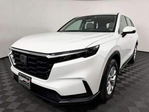 Used 2023 Honda CR-V LX image 3