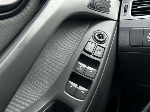 Used 2011 Hyundai Elantra GLS w/ Preferred Equipment Pkg 3 image 11