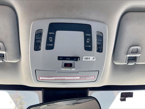 Certified 2022 Toyota Sienna LE FWD image 31