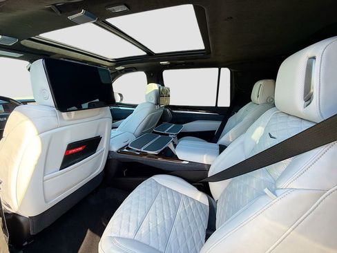 New 2026 Cadillac Escalade ESV Platinum Sport image 26