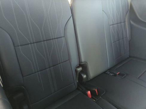 New 2026 Buick Enclave Avenir w/ Super Cruise Package FWD image 26