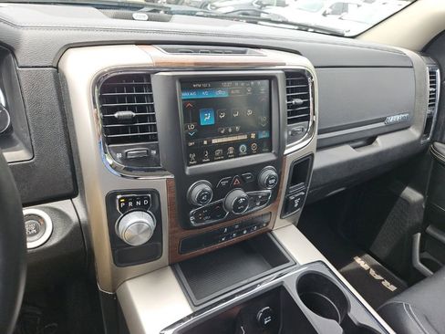 Used 2014 RAM 1500 Laramie w/ Convenience Group RWD image 19