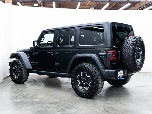 Used 2023 Jeep Wrangler Unlimited Rubicon 4xe AWD/4WD image 4