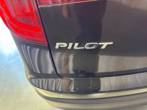 Used 2016 Honda Pilot EX image 12